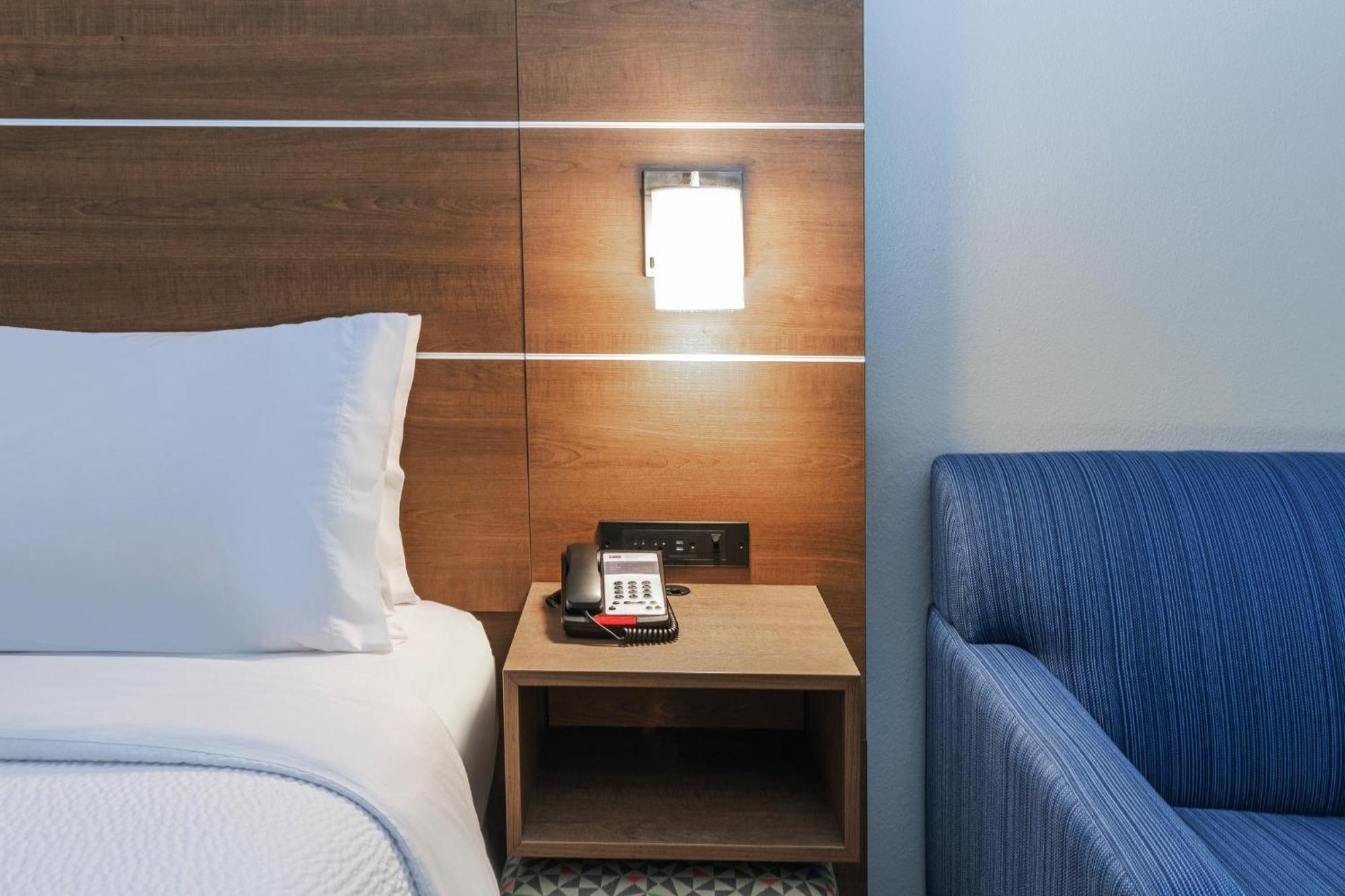 Holiday Inn Express & Suites Sulphur - Lake Charles By Ihg Kültér fotó