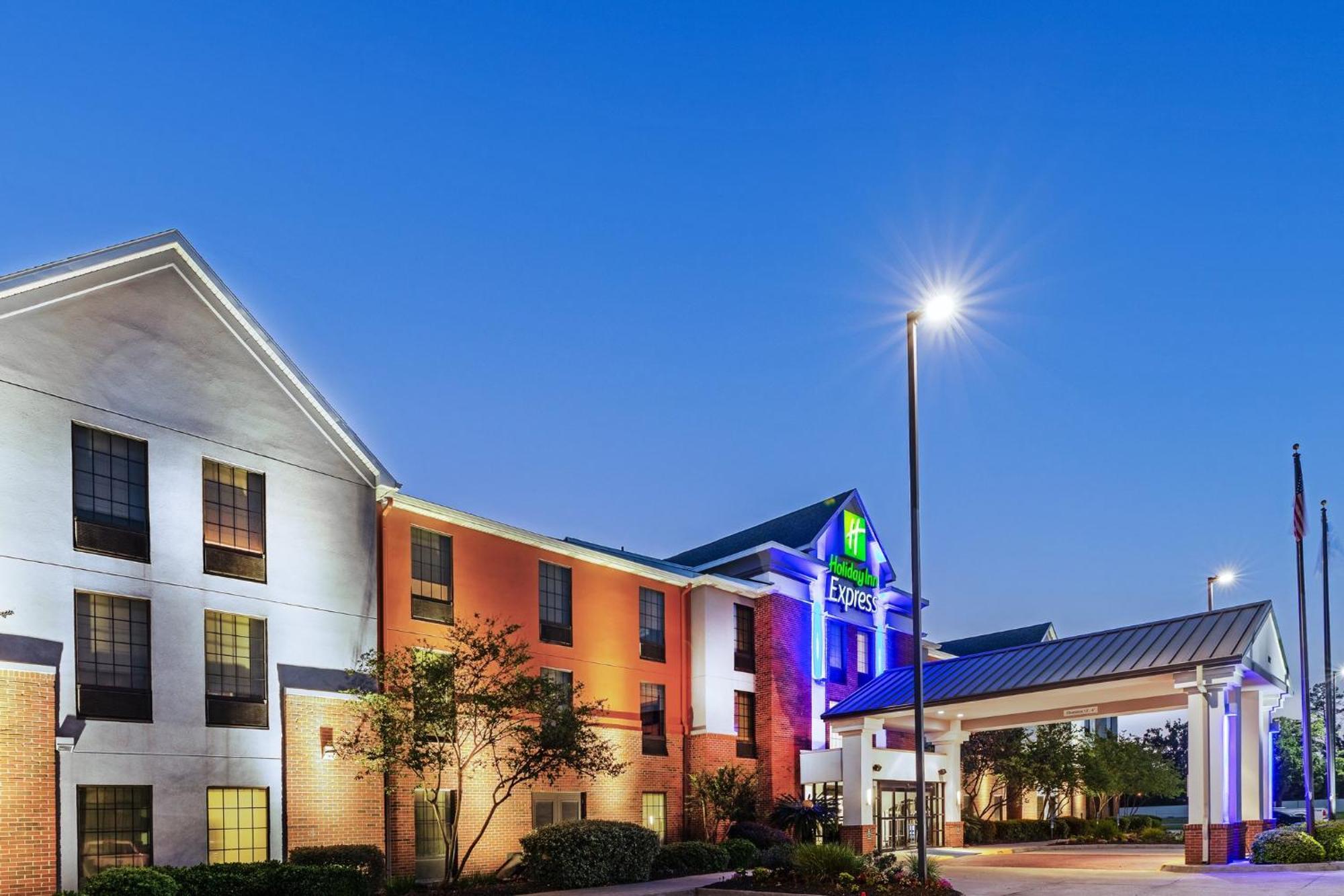 Holiday Inn Express & Suites Sulphur - Lake Charles By Ihg Kültér fotó